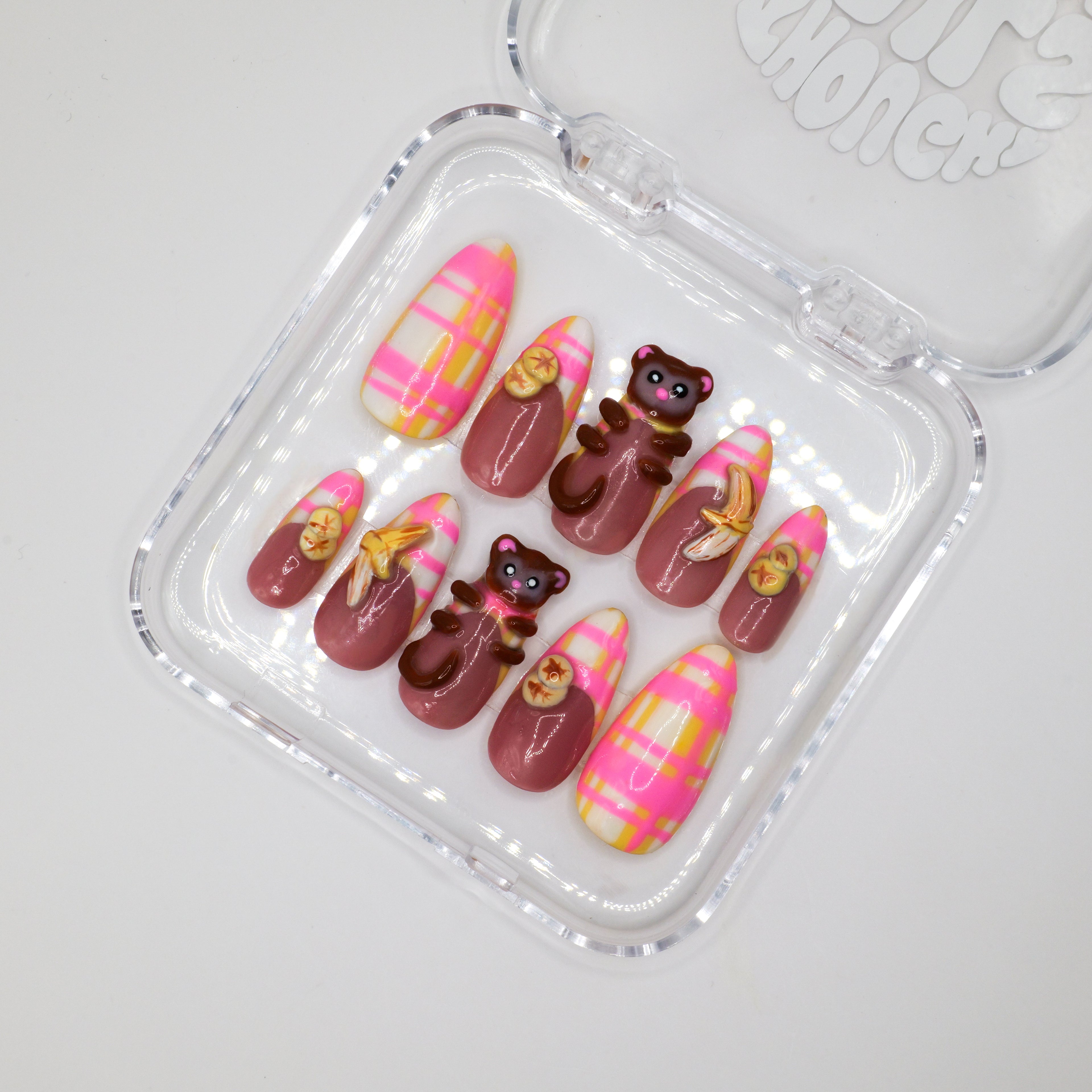 Banana Monkey Press Ons - Almond
